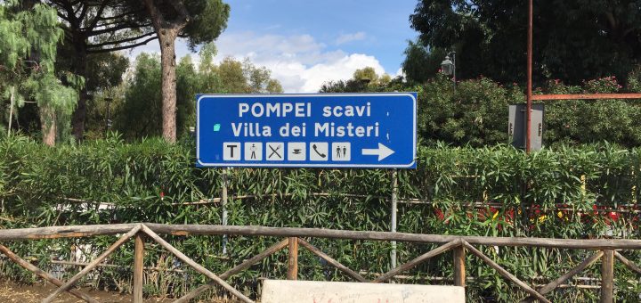 Pompeii Railway Station