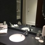 Crowne Plaza Docklands Bathroom