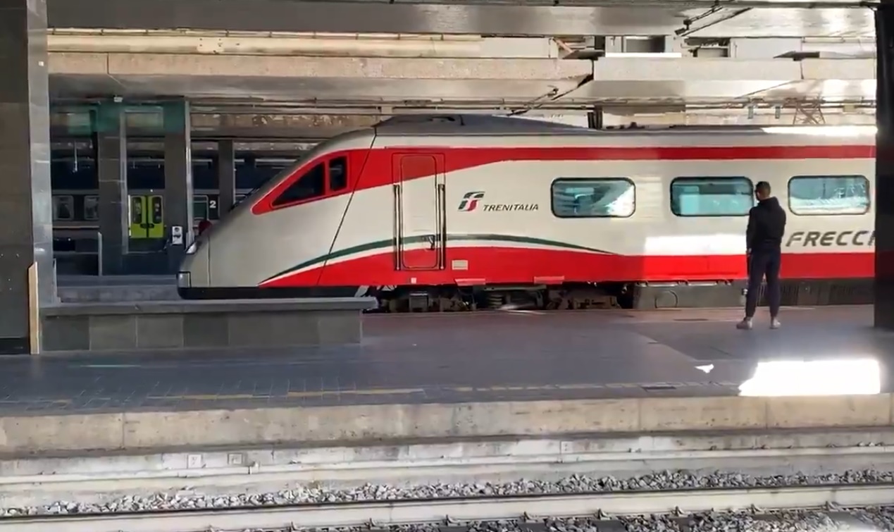 trenitalia strike train railway