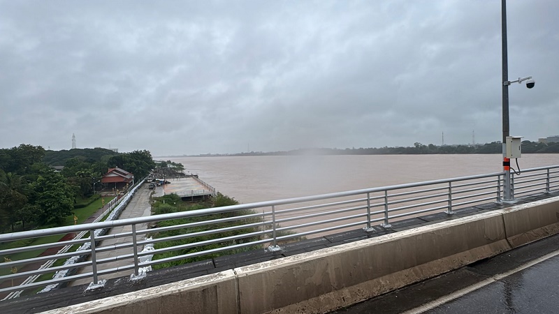 thai lao friendship bridge