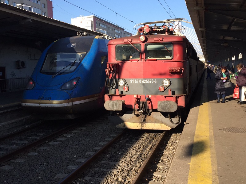 private operators train romania