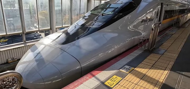 shinkansen 700 series okayama hiroshima high-speed train