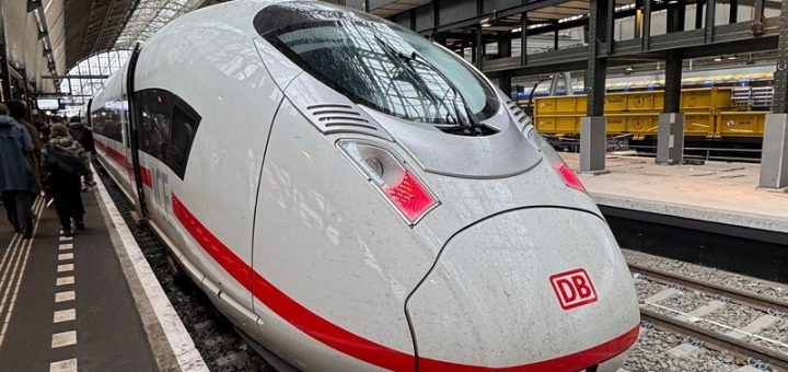 ice high-speed train amsterdam berlin