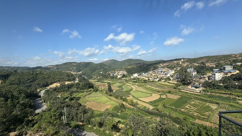 train view kunming hekou