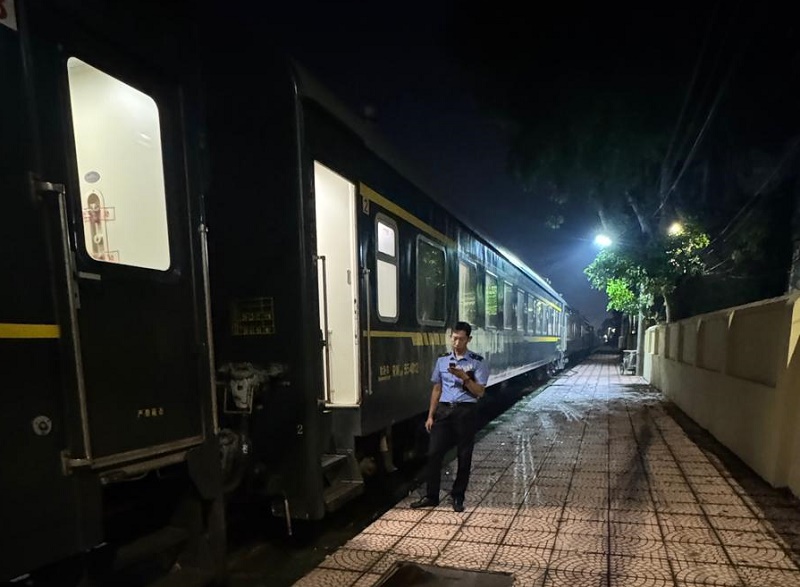 hanoi nanning night train vietnam to china