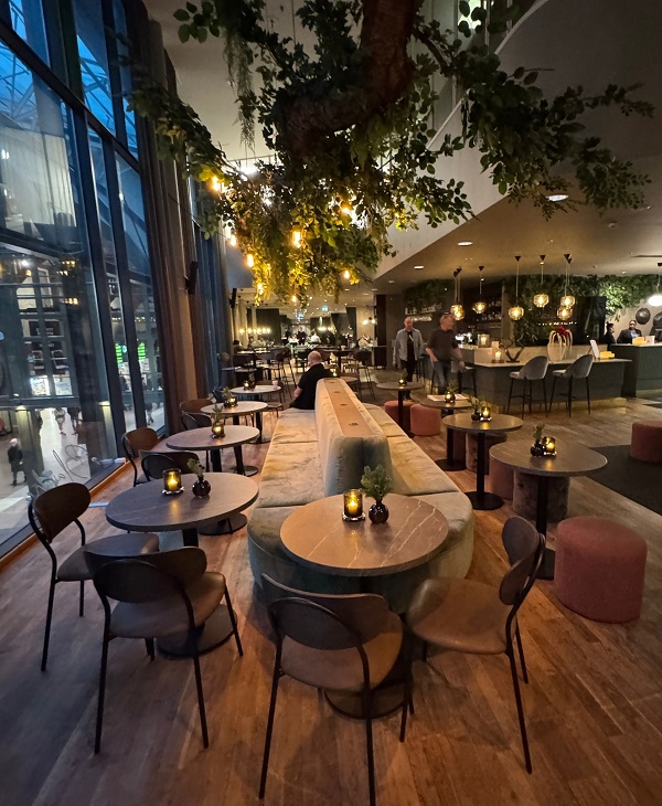 public area hotel hyatt place gothenburg central