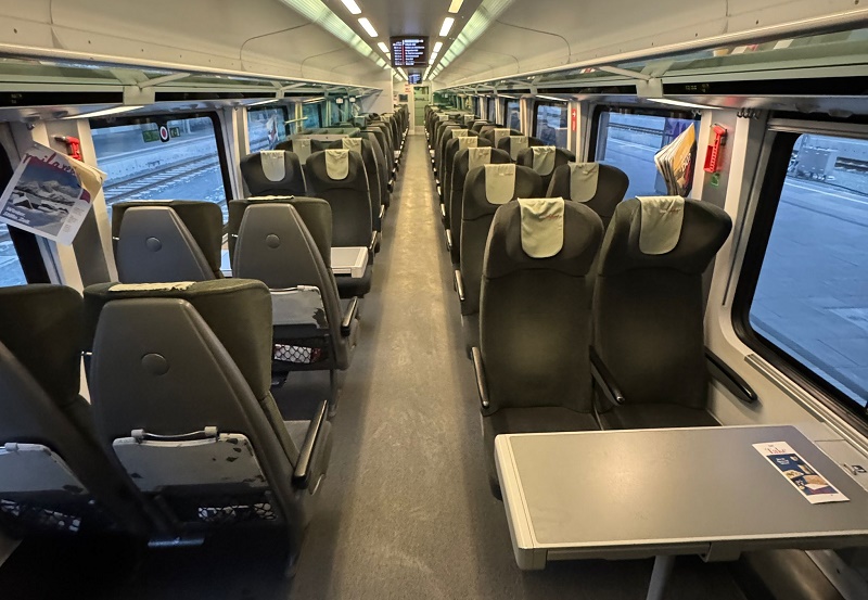second class seats railjet train vienna to venice