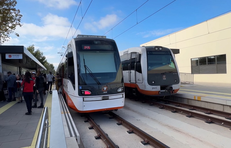 benidorm train tram
