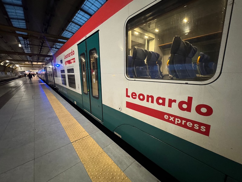 rome fiumicino airport train leonardo express