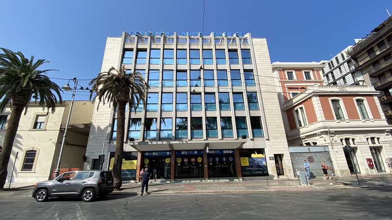 ferrotramviaria bari centrale station