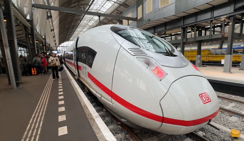 amsterdam cs ice high-speed train book rail holiday