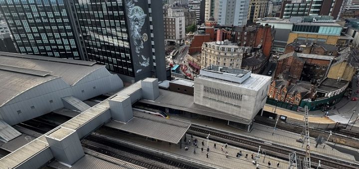 leeds railway station hotel hyatt place view