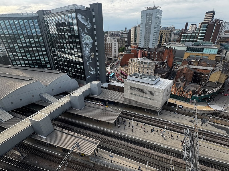 leeds railway station hotel hyatt place view