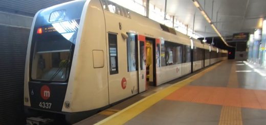 valencia airport metro