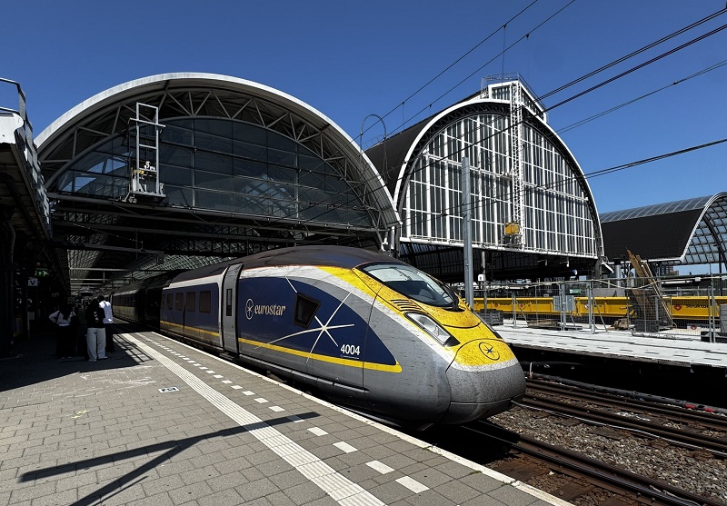 eurostar high-speed train london brussels antwerp amsterdam