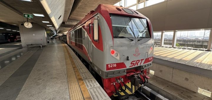 bangkok thailand train hua hin