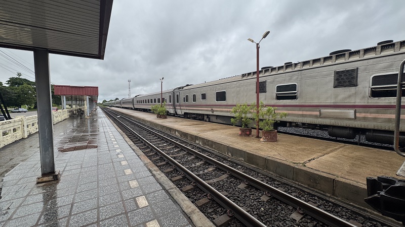 Bangkok Ubon Ratchathani train