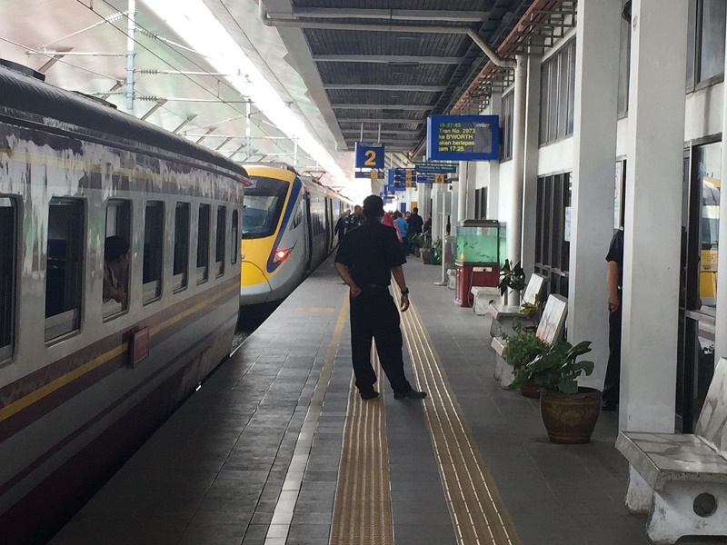 padang besar station thailand malaysia butterworth bangkok