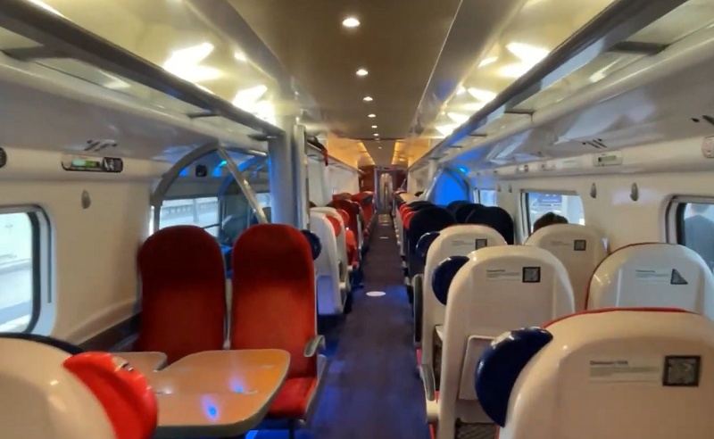 standard class avanti west coast train
