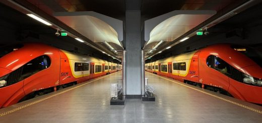 warsaw chopin airport railway station skm train